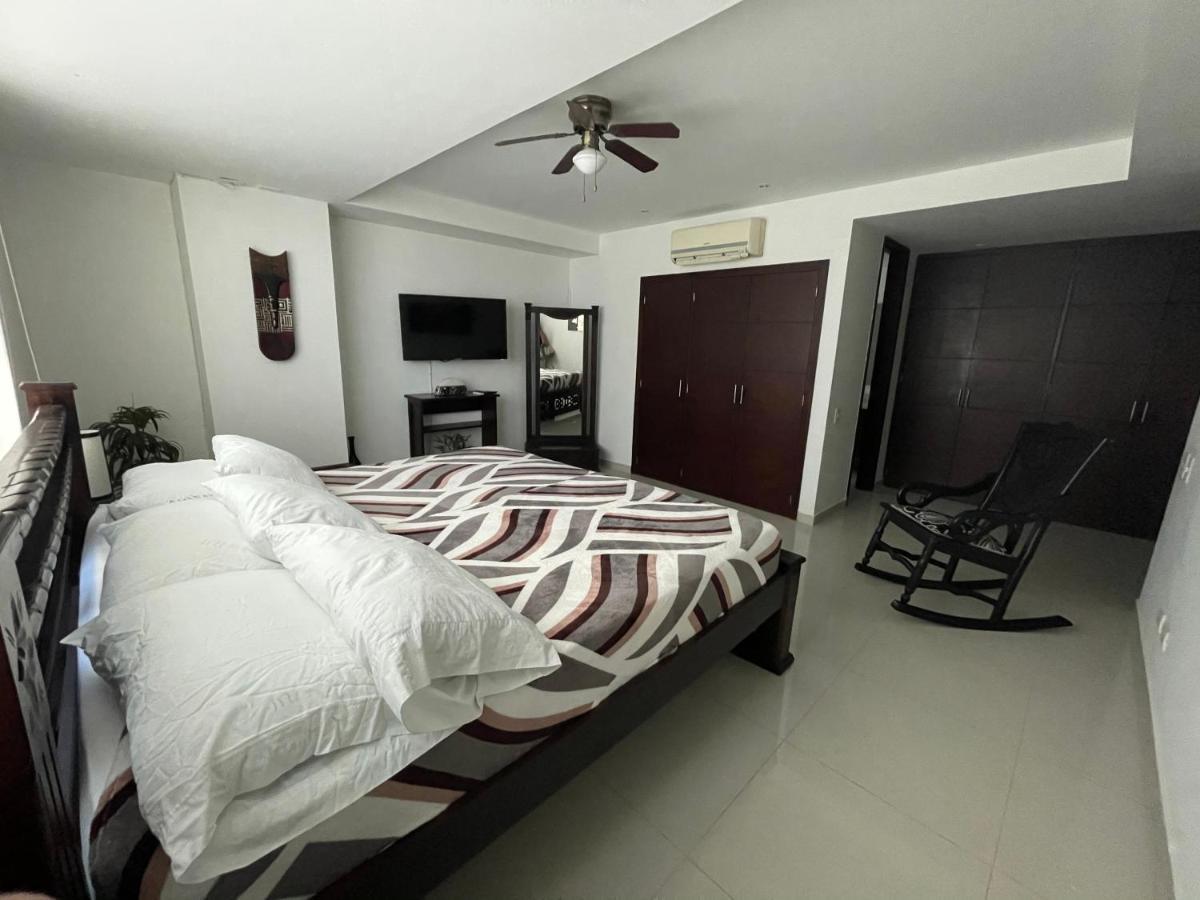 Cartagena Beach Front Apartments Exterior photo